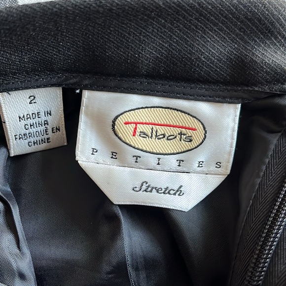 Talbots Petite Black Midi Front Slit skirt size 2P - Picture 9 of 11